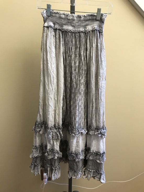 Young Threads Dresses & Skirts - YOUNG THREADS NWT SKIRT Grey Blackish Ruched Waist Fits small - medium